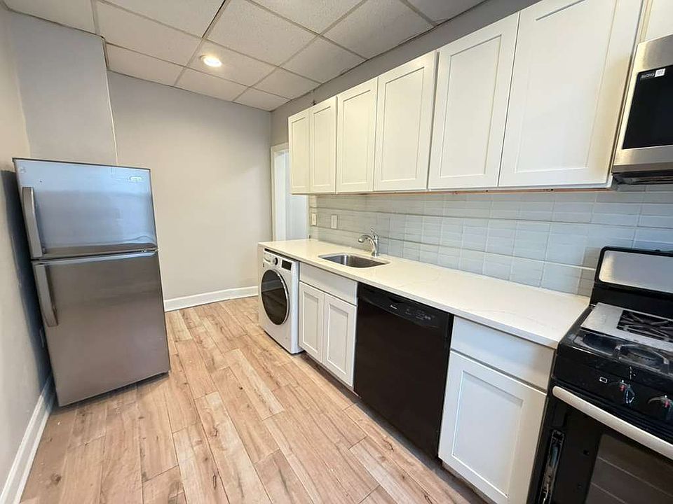 1st image of 80 Congress St #34