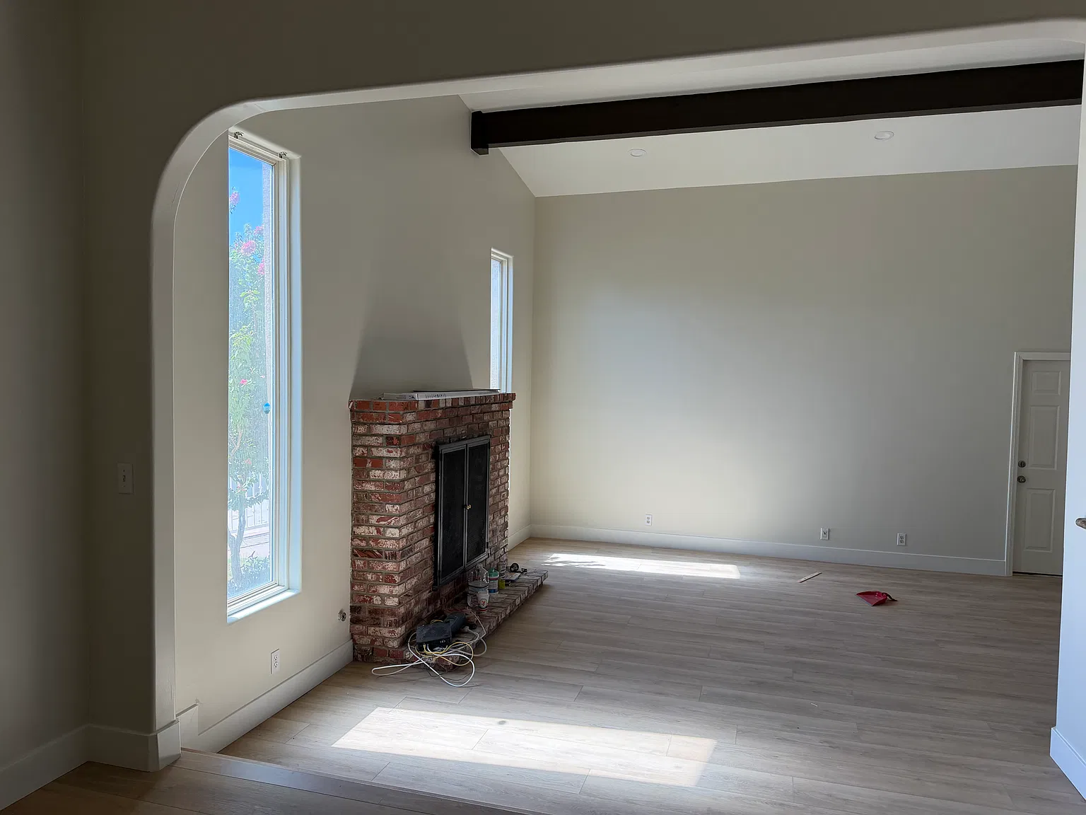 10905 Whitaker Ave — Photo 4