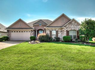 118 Devereaux Dr, Bossier City, LA 71111