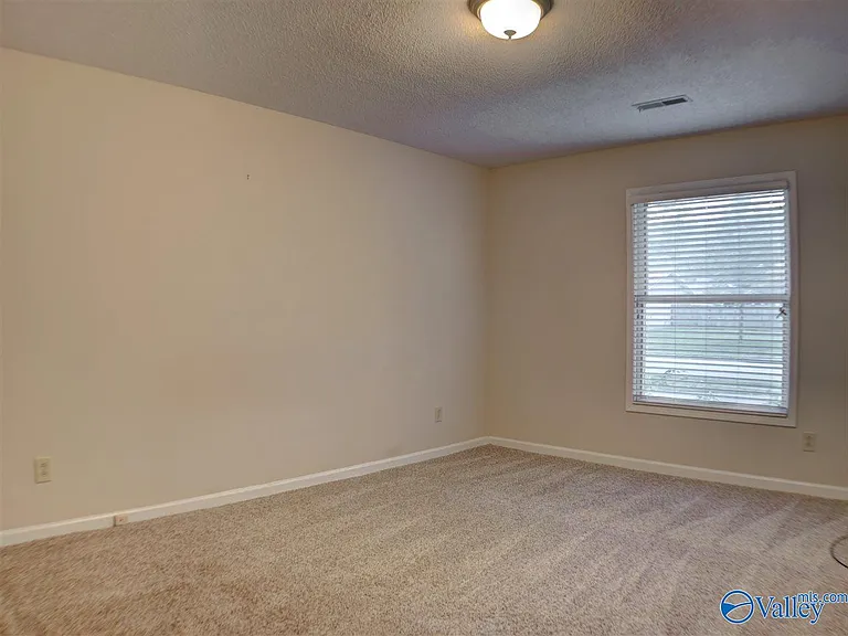 2503 Wynterhall Rd SE — Photo 8