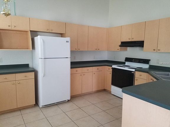 3rd image of 3990 Monterey Ln