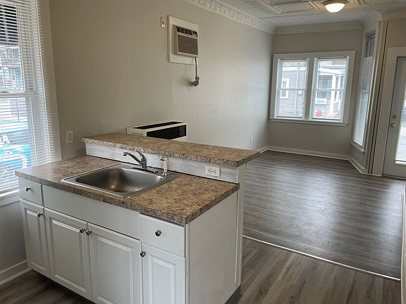 3rd image of 38-42 Transit St