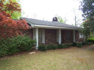 330 J C Bryant Rd, Hattiesburg, MS 39401