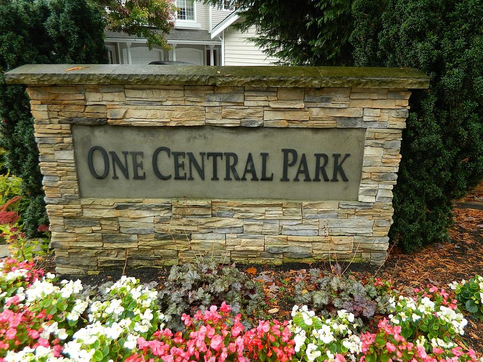 One Central Park Condominiums