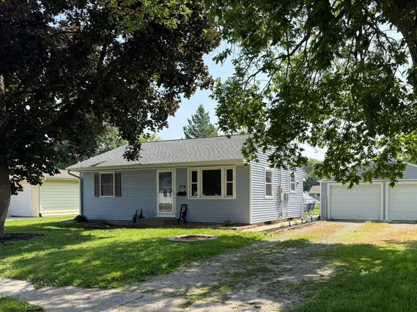 1426 Prince St, Grinnell, IA 50112