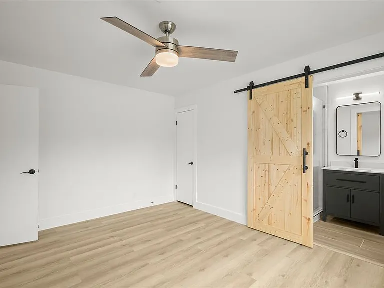 9006 Lodge Ct — Photo 7