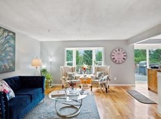 303 Grand Ridge Dr, Cambridge, ON N1S 4W9
