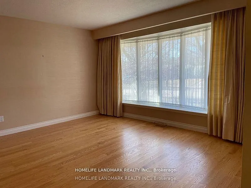 5 bed, $4,500 — Photo 2