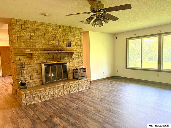 5th image of 907 Woodland Dr