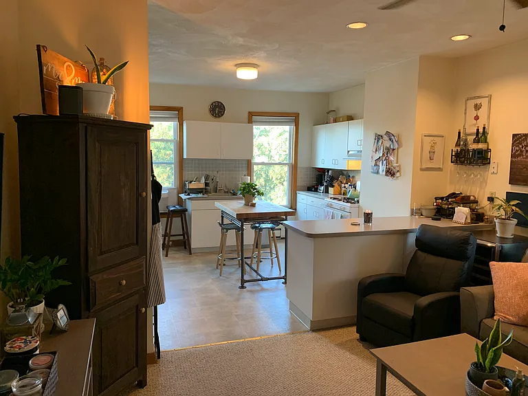 107 Union St #2 — Photo 3