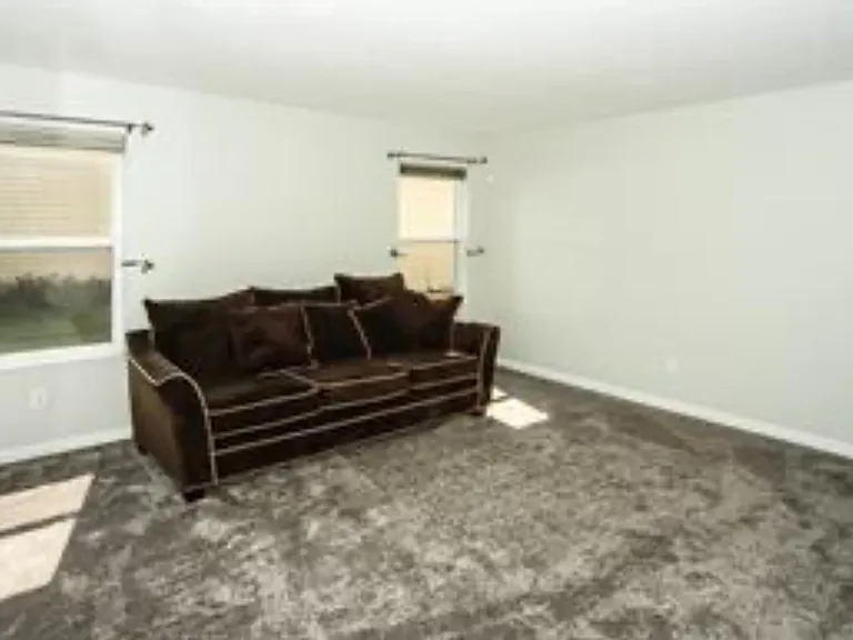 6271 Kelsey Dr — Photo 11