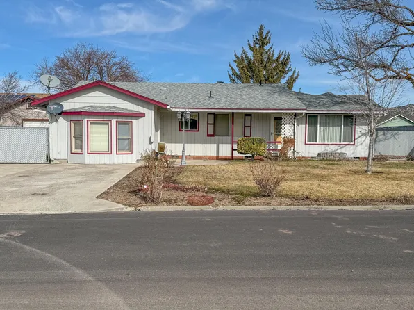 1251 SE 5th St, Prineville, OR 97754