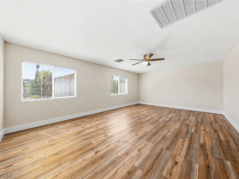 2551 Williamsburg St — Photo 30