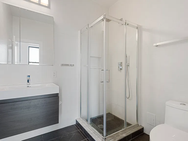 197 Franklin St #4R — Photo 6