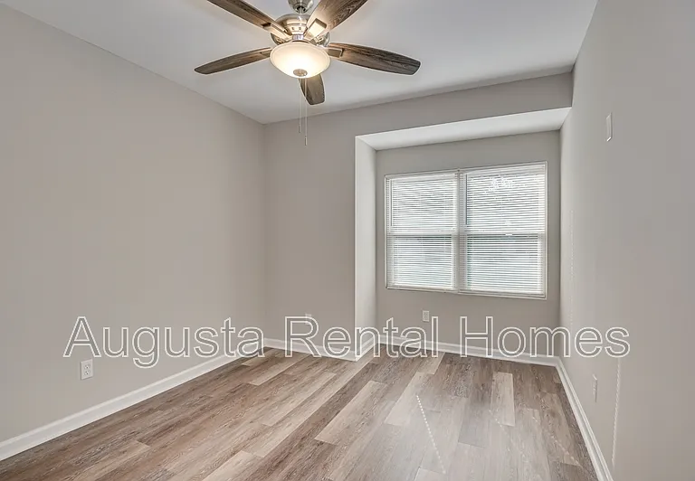 1402 Johns Rd #B — Photo 23