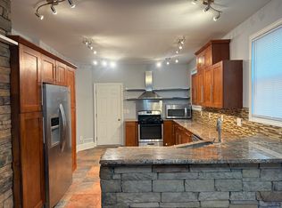 87 Thomas St #1, West Haven, CT 06516