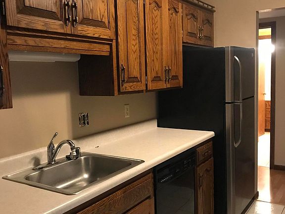 4th image of 2200 S 29th St