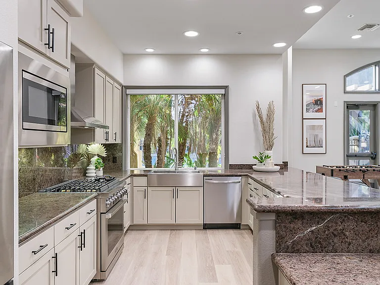 Allure at Scripps Ranch — Photo 42