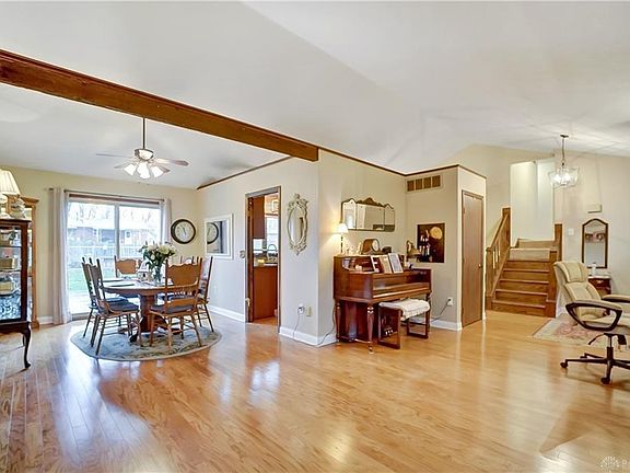5th image of 4511 Valley Brook Dr