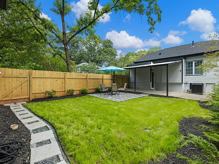 1054 Katherwood Dr SW — Photo 25