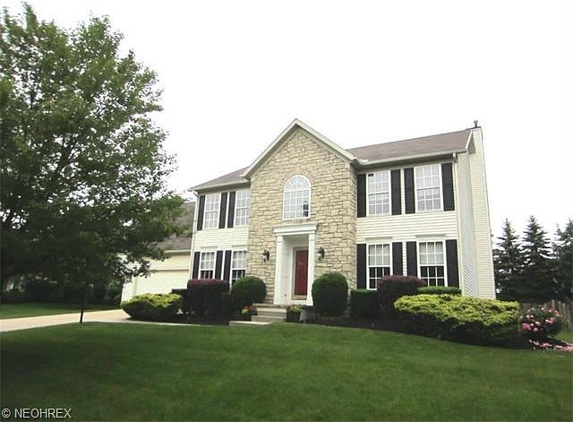 1st image of 235 Bridgehampton Dr