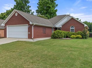 204 Casey Ln, Florence, AL 35633