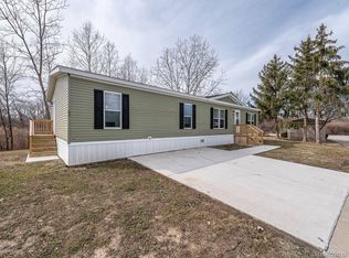 33151 Fort Rd #62, Rockwood, MI 48173