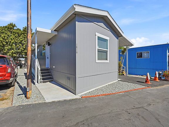 3rd image of 1816 Carol St #1816