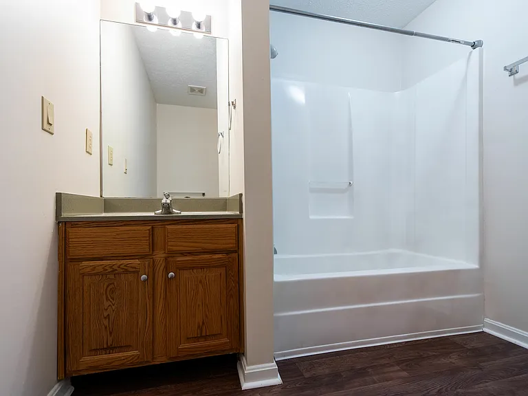 Autumn Ridge Apartments — Photo 19