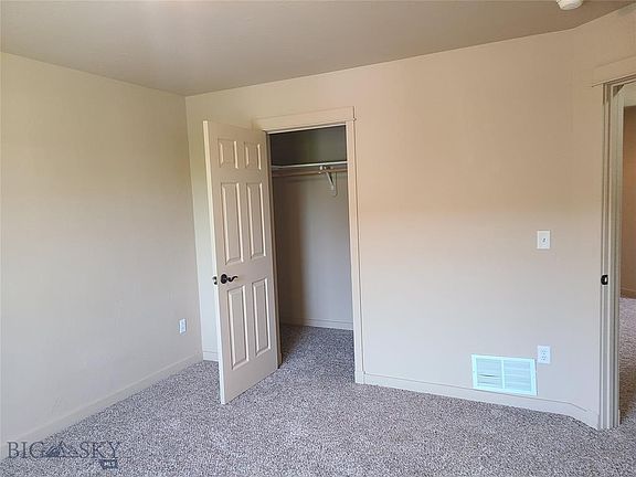4th image of 2756 Marlyn Ct #B