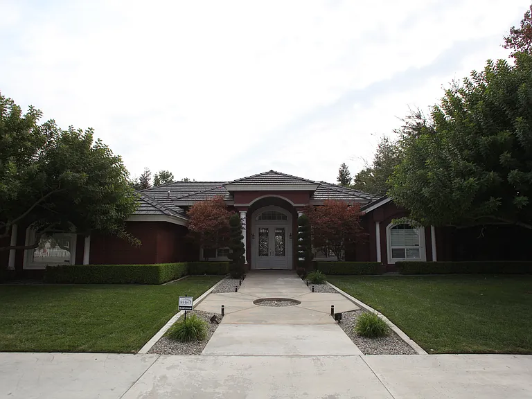 11601 Palm Ave — Photo 12