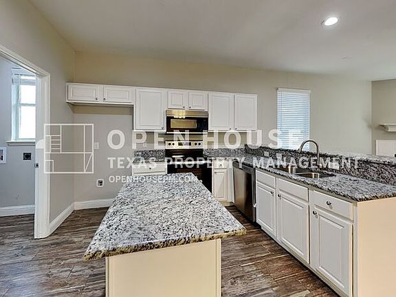 5th image of 8637 Rainy Lake Dr