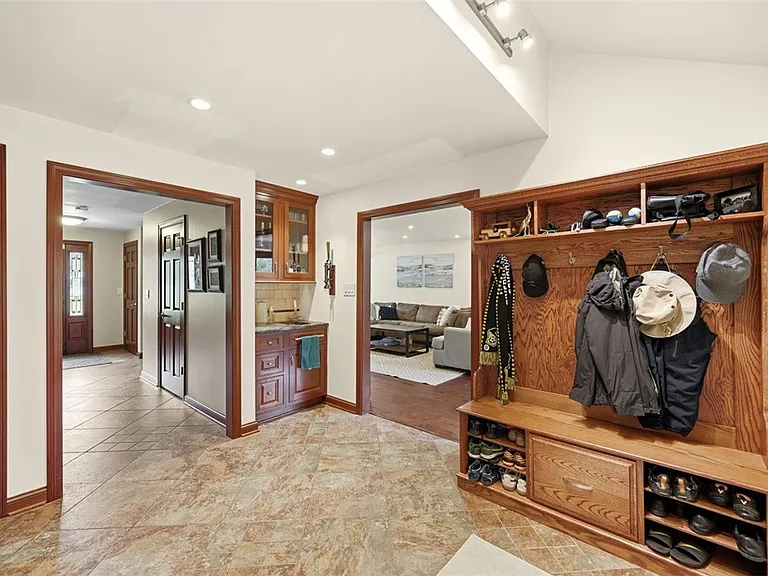 2533 Riva Ridge Ct — Photo 9