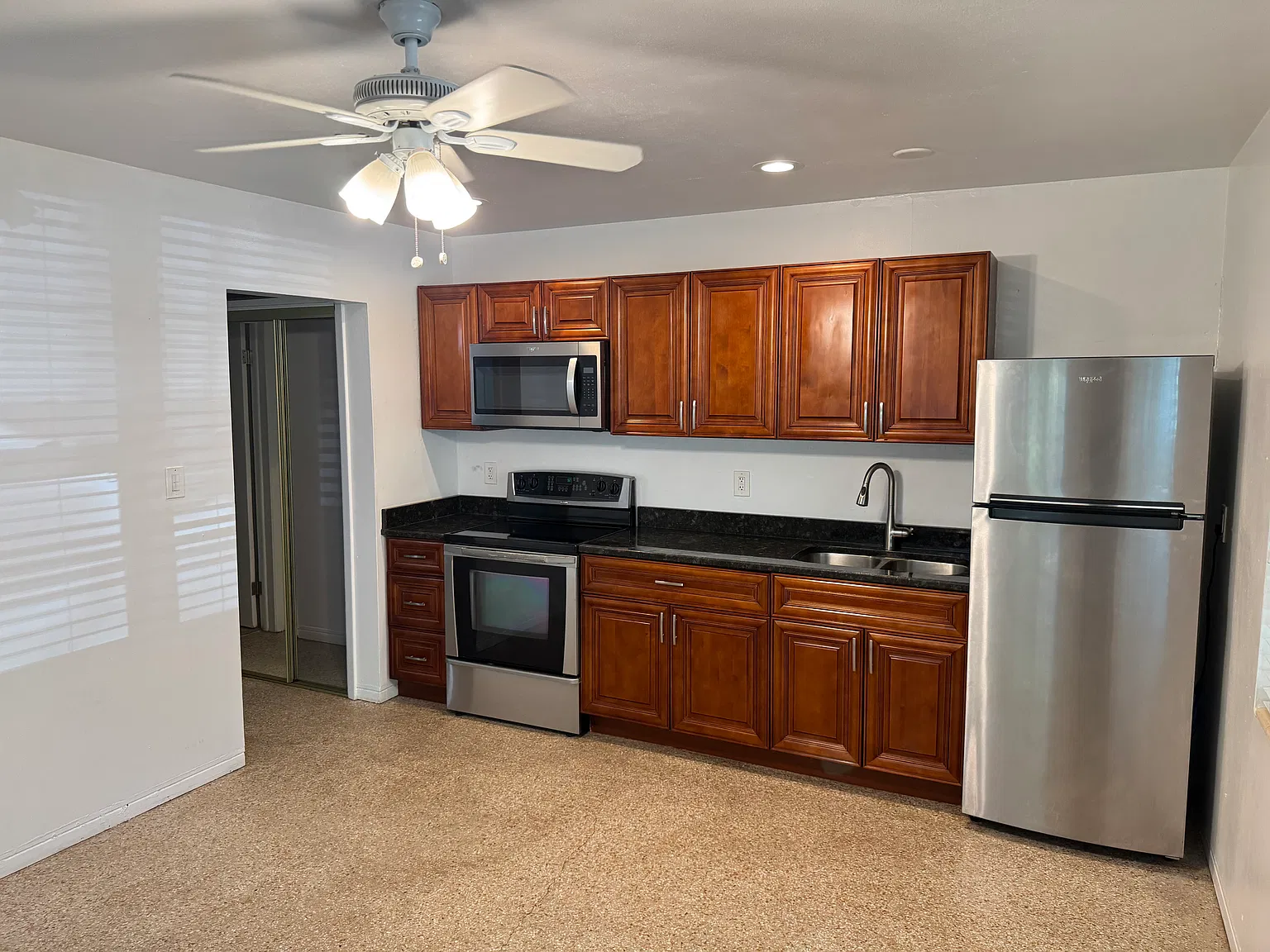 1 bed, 500 sqft, $1,375 — Photo 2