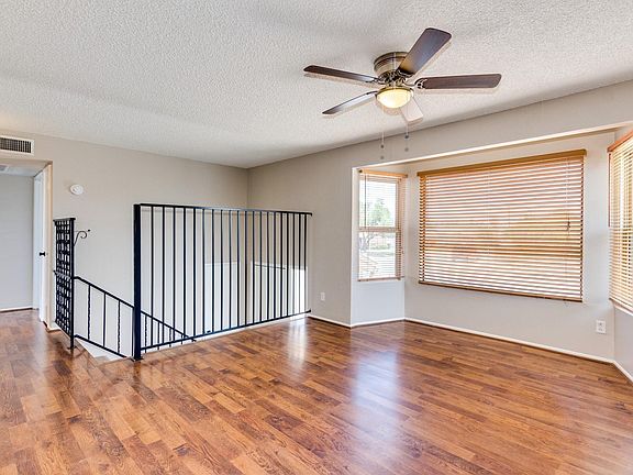 3rd image of 4546 E Lynne Ln