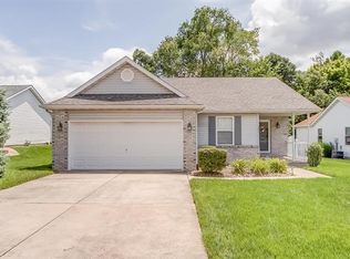 137 Bayfield Dr, Glen Carbon, IL