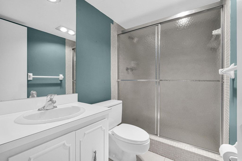 3051 S Palm Aire Drive Unit 308, photo 6