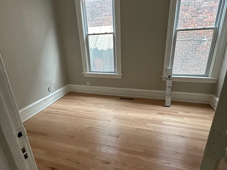 2975 N Bremen St — Photo 11