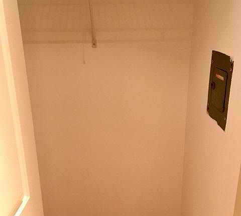 2nd image of 625 W Wrightwood Ave APT 317A