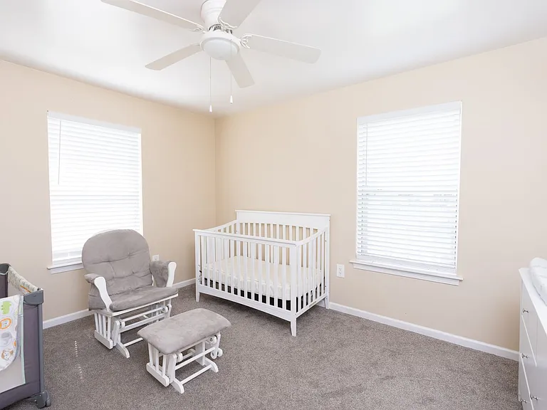 2072 Sheaffer Rd — Photo 17
