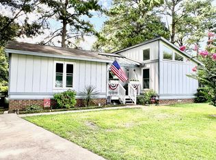 208 Devon Ct, Jacksonville, NC 28546