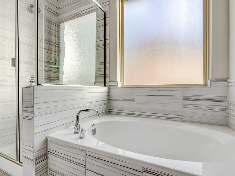 726 Kingston Pl — Photo 35
