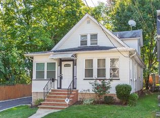 89 Gillespie Rd, Bloomfield, NJ 07003