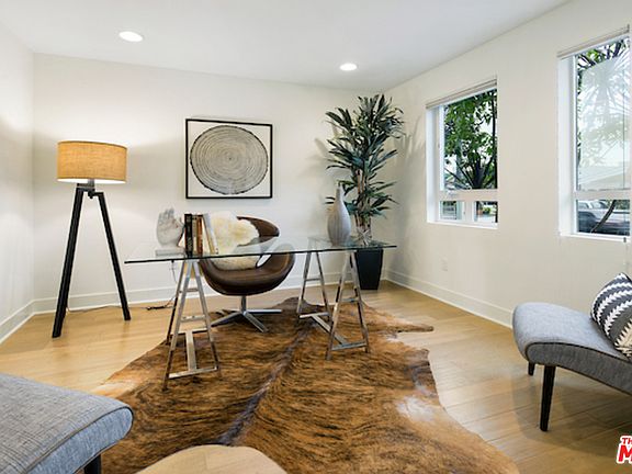 3rd image of 672 N Gramercy Pl