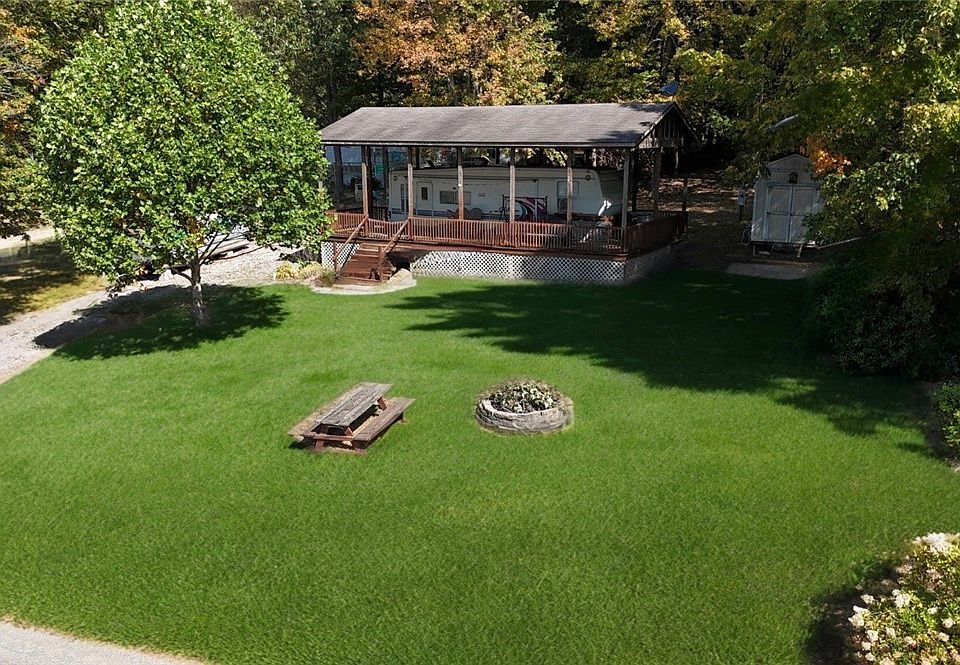 1st image of 32840 Camp Dr