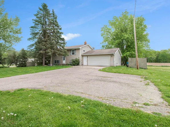 11628 Vfw Rd, Eaton Rapids, MI 48827