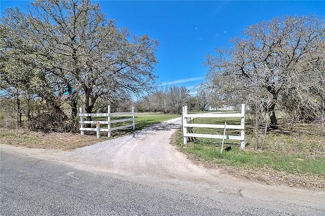 1st image of 170 County Road 204