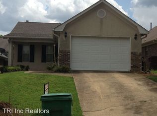 2495 Cressant St, Tupelo, MS 38801