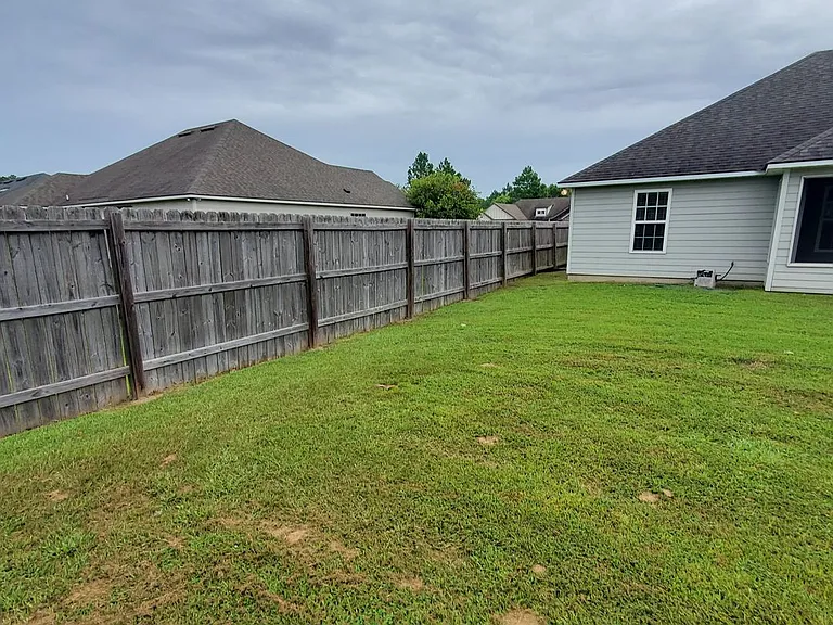 518 Barnside Ln — Photo 24