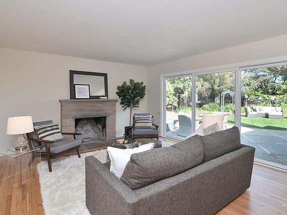 5th image of 549 Arboleda Dr